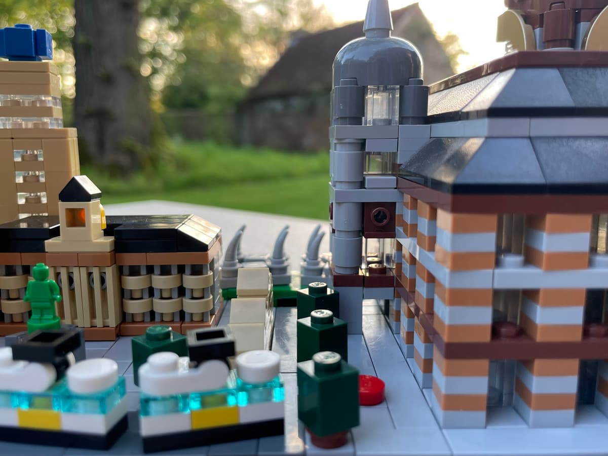 Close-up of the Leien